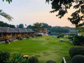 Bamboo House Resort